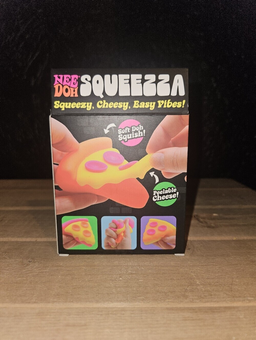 Squeezza Pizza Needoh (PINK CRUST) - Picture 3 of 5